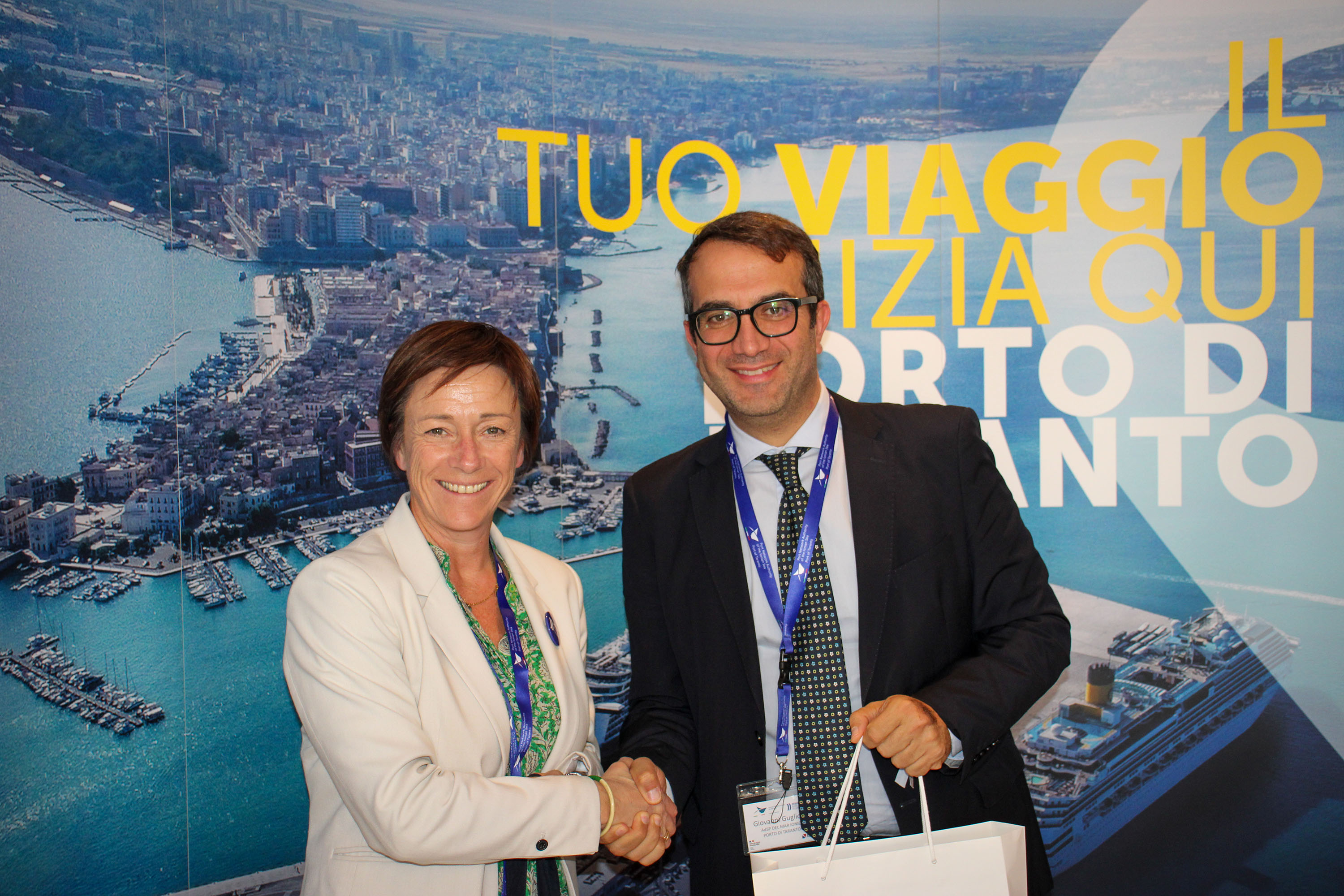 2025 10 09 porto taranto delegazione francese 12