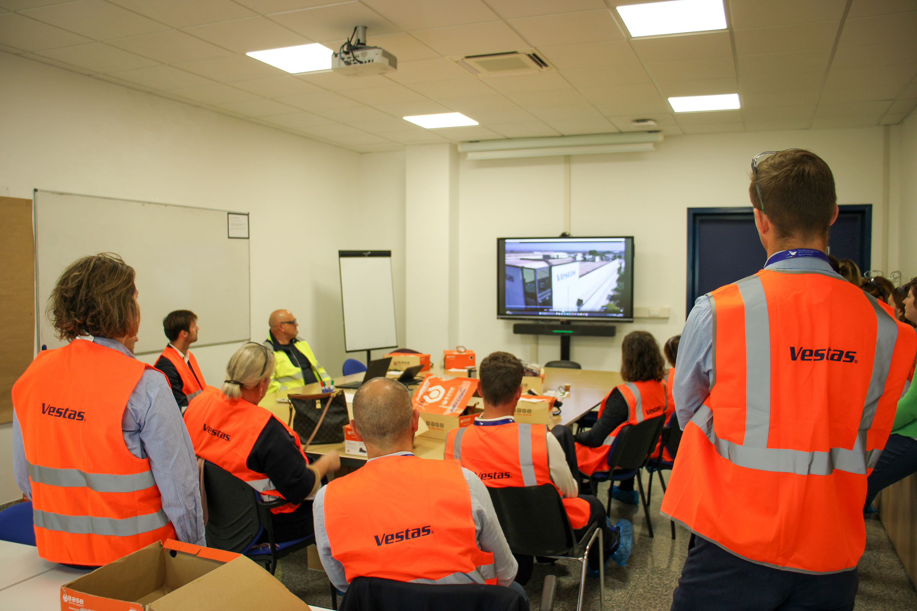 2025 10 09 porto taranto delegazione francese 2